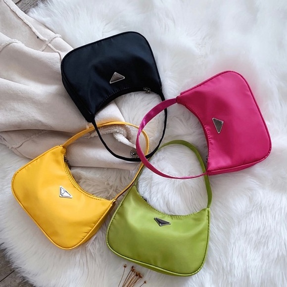 Y2K Staple Handbag - Picture 5 of 5